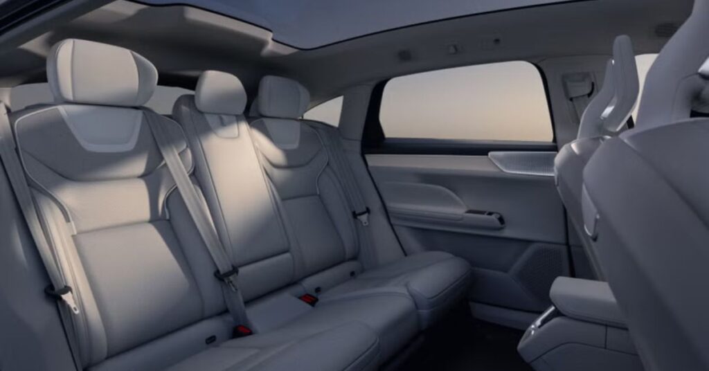 Volvo ES90 Interior